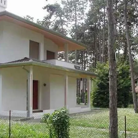 Charming Near The Center And The * ליגננו סביאדורו
